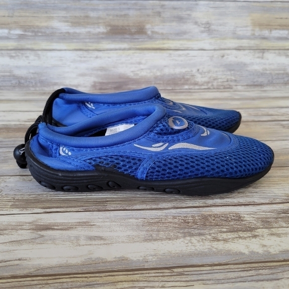 Boys Blue Pull-On Quick Dry Mesh Traction Sole Water Shoes Size 1 Easy USA Brand - Picture 3 of 10